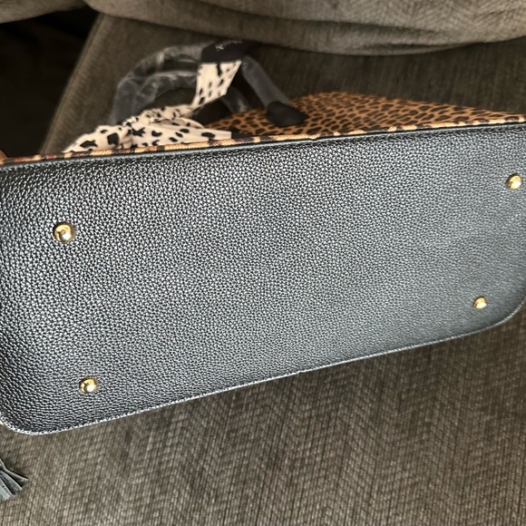 Leopard Purse - Picture 3 of 3